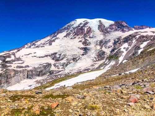 Nisqually Glacier and Mount Rainier: The Most Beautiful Mountains in the US