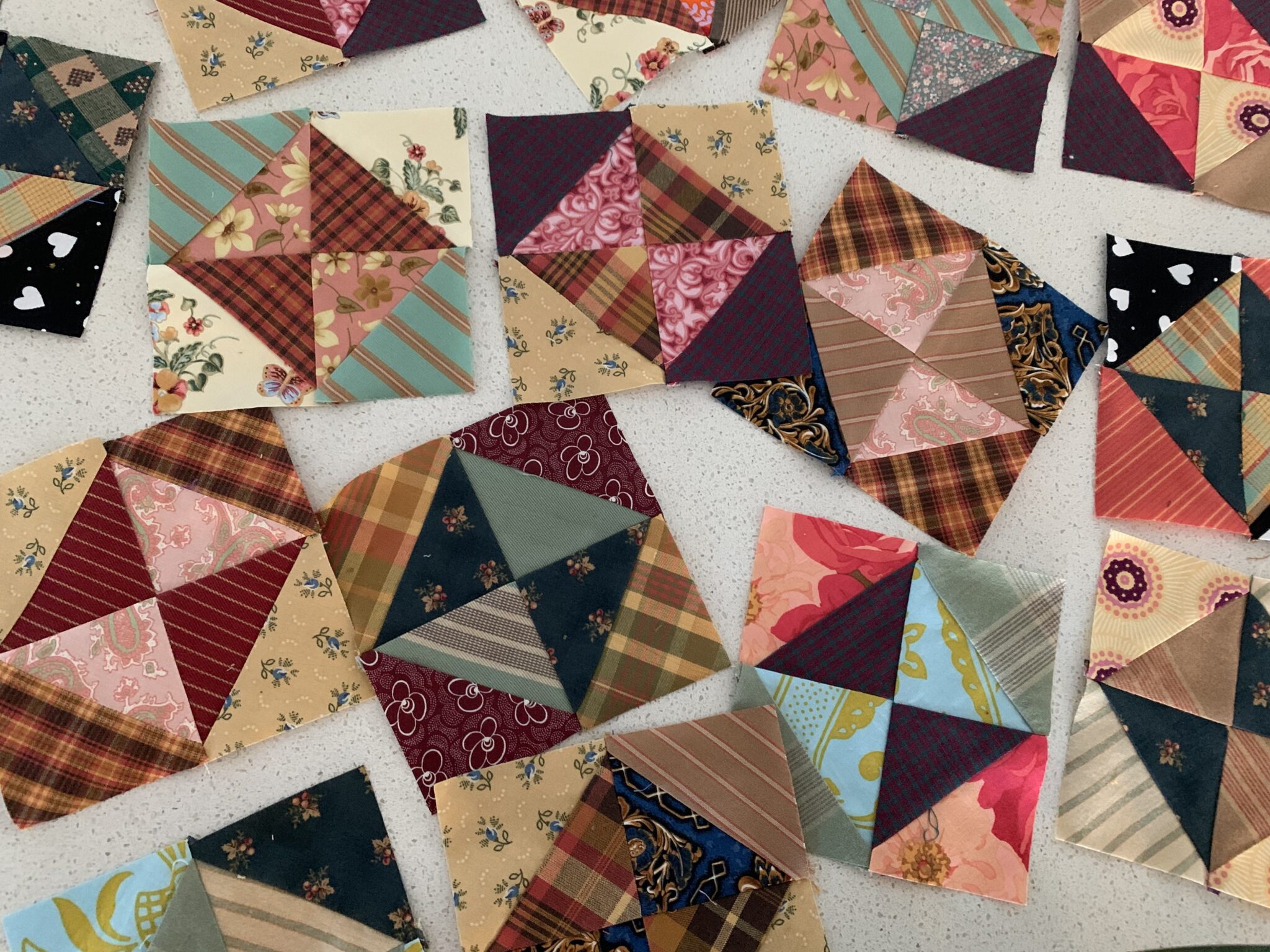 Stuklis 25 Easy Quilt Blocks That Look Difficult - The Modern Field